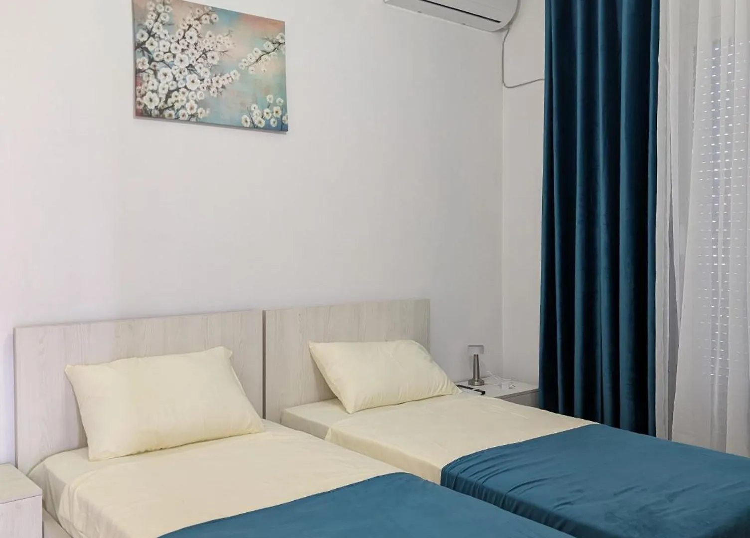 Villa 7 Durrës 알바니아